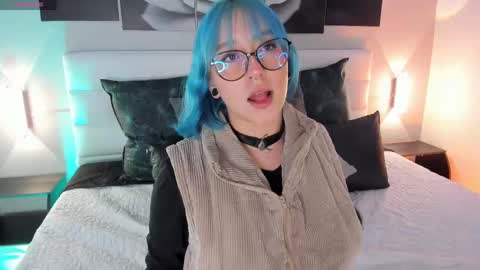 sofi_sp online show from September 19, 11:33 am