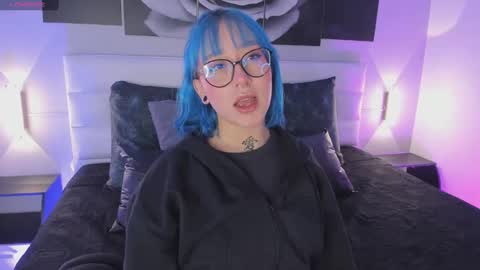 sofi_sp online show from October 6, 11:40 am