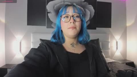 sofi_sp online show from November 26, 11:33 am