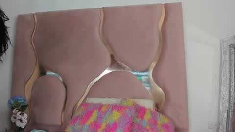 SOFIA online show from February 26, 8:52 pm