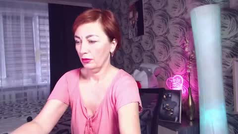 Snapshot of sofia_blaze chatting on April 15, 10:44 am Sofia online show from April 15, 10:44 am