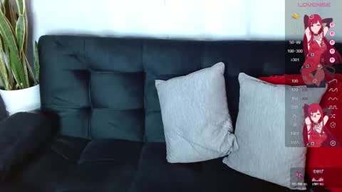 Snapshot of sofia_burman chatting on February 20, 4:42 am Sofi online show from February 20, 4:42 am