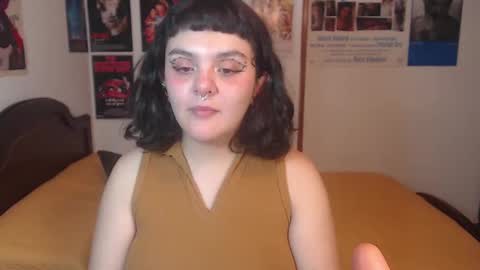 Sofi online show from December 5, 8:44 pm