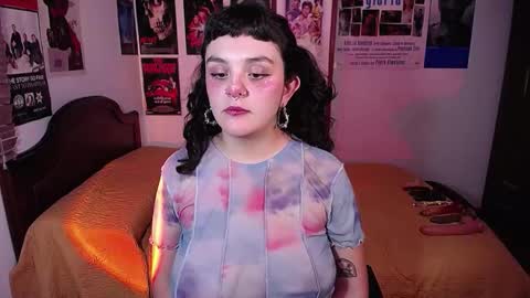 Sofi online show from December 19, 9:00 pm