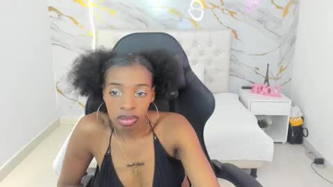 sofia_echeverri online show from February 12, 7:42 pm