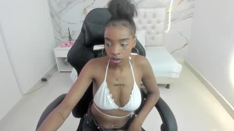 sofia_echeverri online show from March 3, 6:58 pm