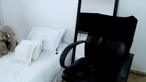 sofia Ill be back on Tuesday June 4.  online show from December 13, 6:05 pm