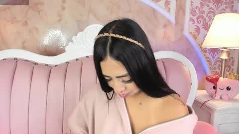 Snapshot of sofia_fantasyy chatting on April 20, 12:08 pm Sofia fantasyy Online 0700 to 1400 gmt-5 online show from April 20, 12:08 pm