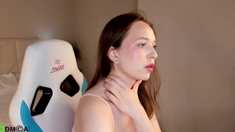 Snapshot of sofia_gaze chatting on April 7, 2:45 am Sofia Gaze online show from April 7, 2:45 am