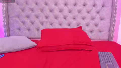 Snapshot of sofia_girl_ chatting on March 28, 7:41 am SOFIA online show from March 28, 7:41 am