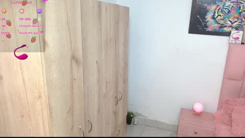 sofia online show from January 24, 6:14 pm