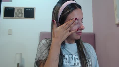 Snapshot of sofia_her chatting on January 15, 10:46 pm Sofia online show from January 15, 10:46 pm