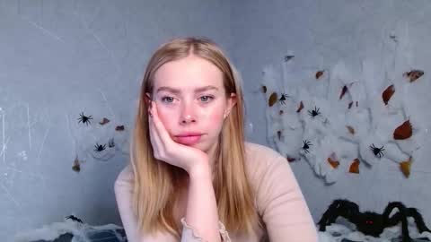 Sofia here online show from October 15, 12:33 am