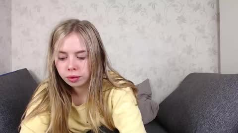 Snapshot of sofia_here chatting on March 17, 12:04 am Sofia here online show from March 17, 12:04 am