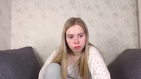 Snapshot of sofia_here chatting on March 23, 12:14 am Sofia here online show from March 23, 12:14 am