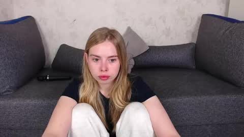Sofia here online show from May 14, 12:06 am
