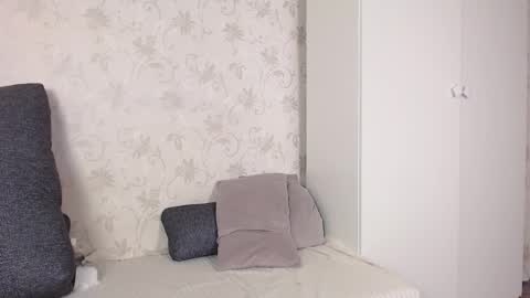 Sofia here online show from May 18, 4:07 am