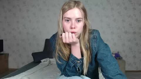 Sofia here online show from May 21, 11:56 pm