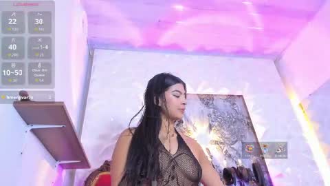 Sofi online show from April 4, 9:45 pm