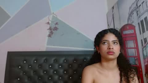 Snapshot of sofia_osiio chatting on May 16, 3:11 pm SARA online show from May 16, 3:11 pm