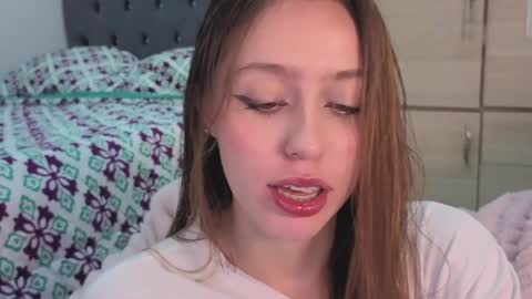 Snapshot of sofia_palacios_ chatting on May 12, 4:20 am online show from May 12, 4:20 am