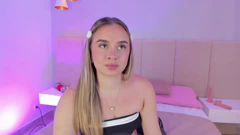 SOFIA PAMELA online show from December 27, 7:24 pm