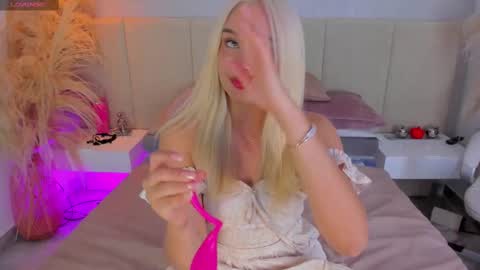 SOFIA PAMELA online show from September 8, 7:24 pm