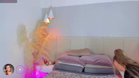 SOFIA PAMELA online show from January 17, 7:06 pm