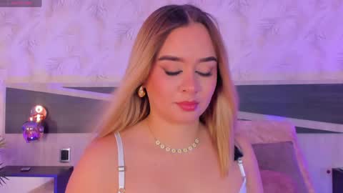   online show from April 21, 7:39 pm