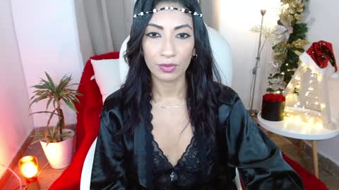 Sofi online show from December 15, 11:09 pm