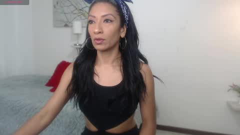 Snapshot of sofia_perez___ chatting on April 20, 8:21 pm Sofi online show from April 20, 8:21 pm