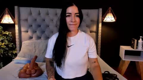 SOFIA online show from November 12, 8:08 pm