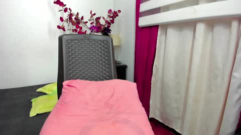 sofia_sorceress online show from December 11, 3:35 am