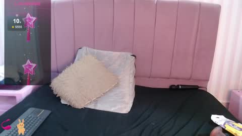 Sofa online show from January 12, 2:19 pm