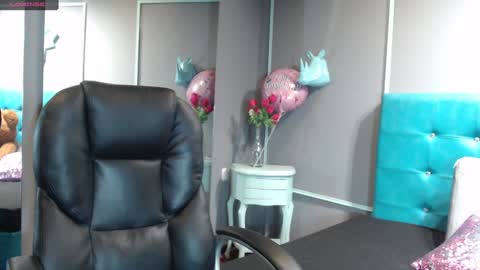 Sofa online show from January 18, 11:11 am