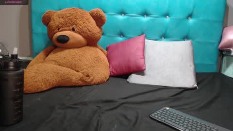 Sofa online show from February 7, 5:29 pm