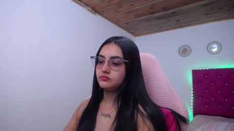 Sofia online show from December 4, 4:59 pm