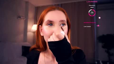 Hi My name is Sofia Welcome to my room Please thumbs up - its important online show from February 19, 5:16 am