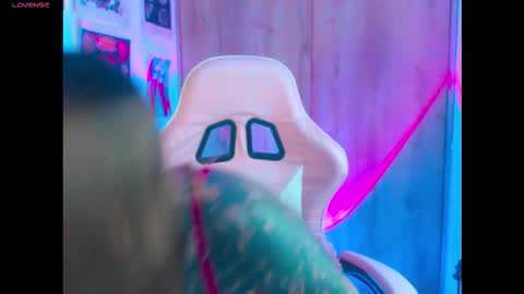 Snapshot of sofiacarti_ chatting on October 1, 2:39 am online show from October 1, 2:39 am