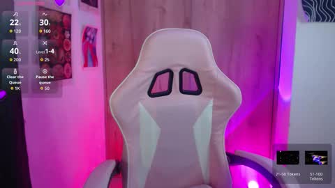 Snapshot of sofiacarti_ chatting on October 24, 5:37 am online show from October 24, 5:37 am