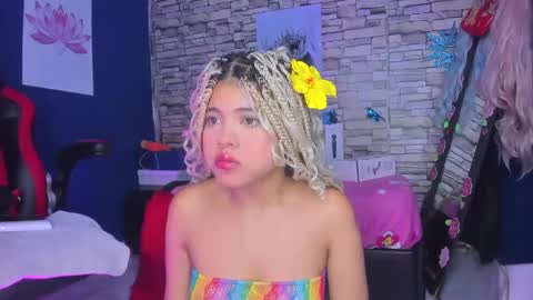 sofiacastillo01 online show from January 7, 12:41 pm
