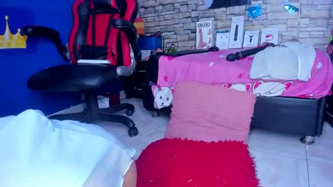 sofiacastillo01 online show from January 14, 3:57 pm