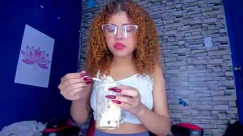 sofiacastillo01 online show from February 11, 1:20 pm