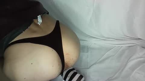 Snapshot of sofiacreator chatting on March 23, 10:58 pm sofiacreator online show from March 23, 10:58 pm