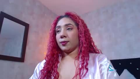 Snapshot of sofiakoltss chatting on June 10, 6:56 am Sofi online show from June 10, 6:56 am