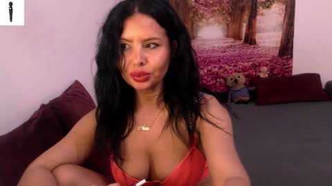 Snapshot of sofialiub chatting on December 13, 6:16 pm sofialiub online show from December 13, 6:16 pm