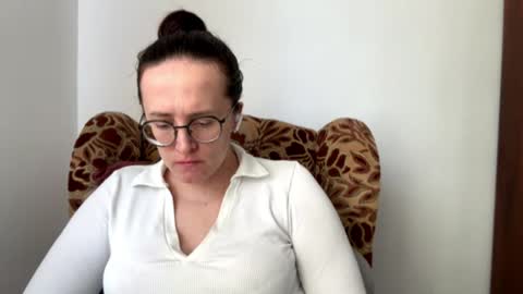 Sofia online show from April 1, 1:23 pm