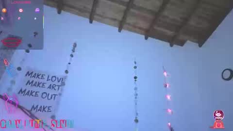Snapshot of sofianix chatting on April 19, 6:10 pm SOFIA NIX online show from April 19, 6:10 pm