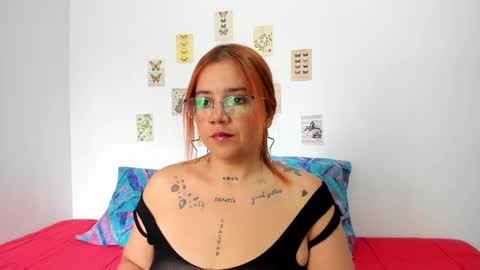 sofiaortizx online show from January 7, 1:14 pm