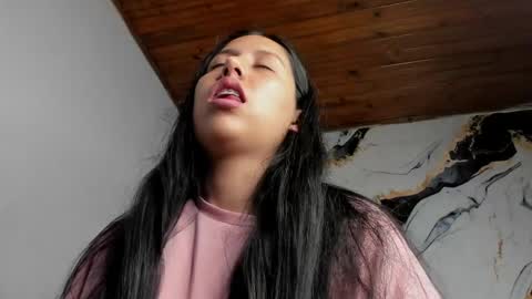 Snapshot of sofiaxnoah chatting on April 3, 11:30 am Sofia and Noah online show from April 3, 11:30 am